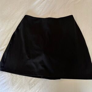 GapFit Power Exercise Skort Black (S)